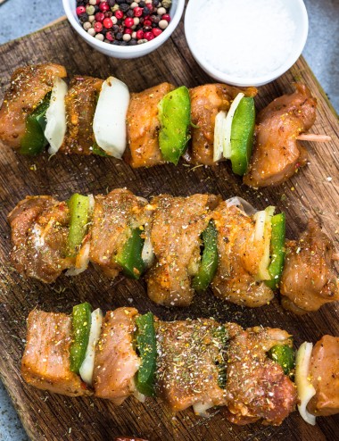 Brochettes piquantes